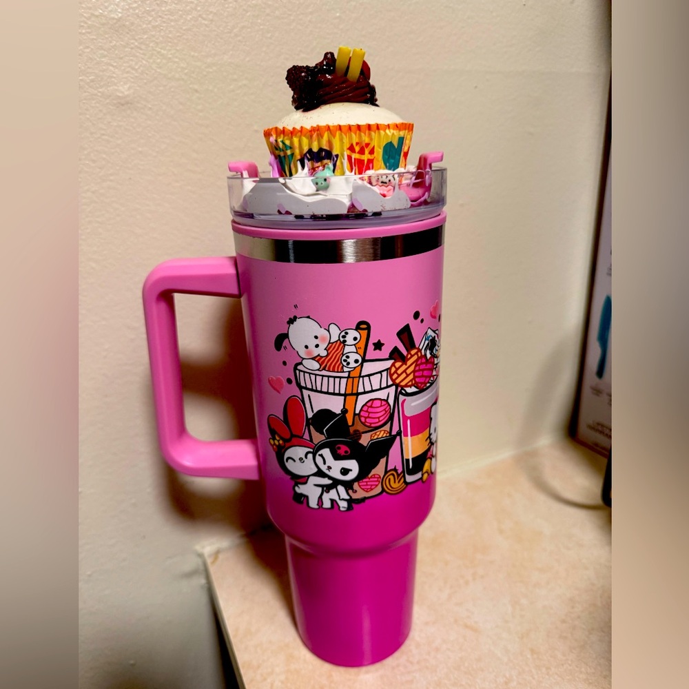 CUSTOM HELLO KITTY TUMBLERER